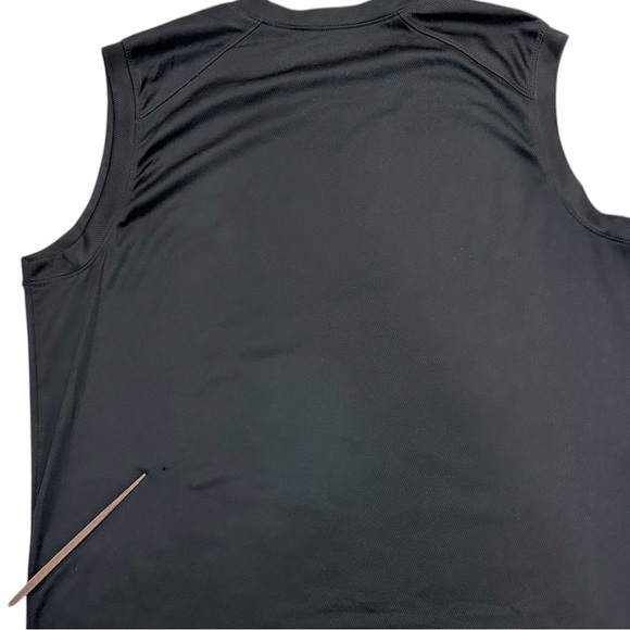 New Balance Men's Black Sleeveless Tank Top Workout Shirt - XXLarge - Picture 4 of 8